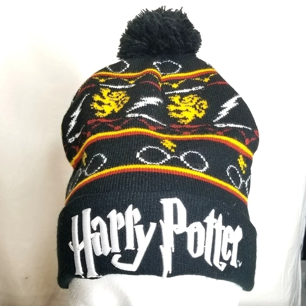 Harry Potter Gryffindor Logo Pompom  Knitted Beanie Hat, O/S
